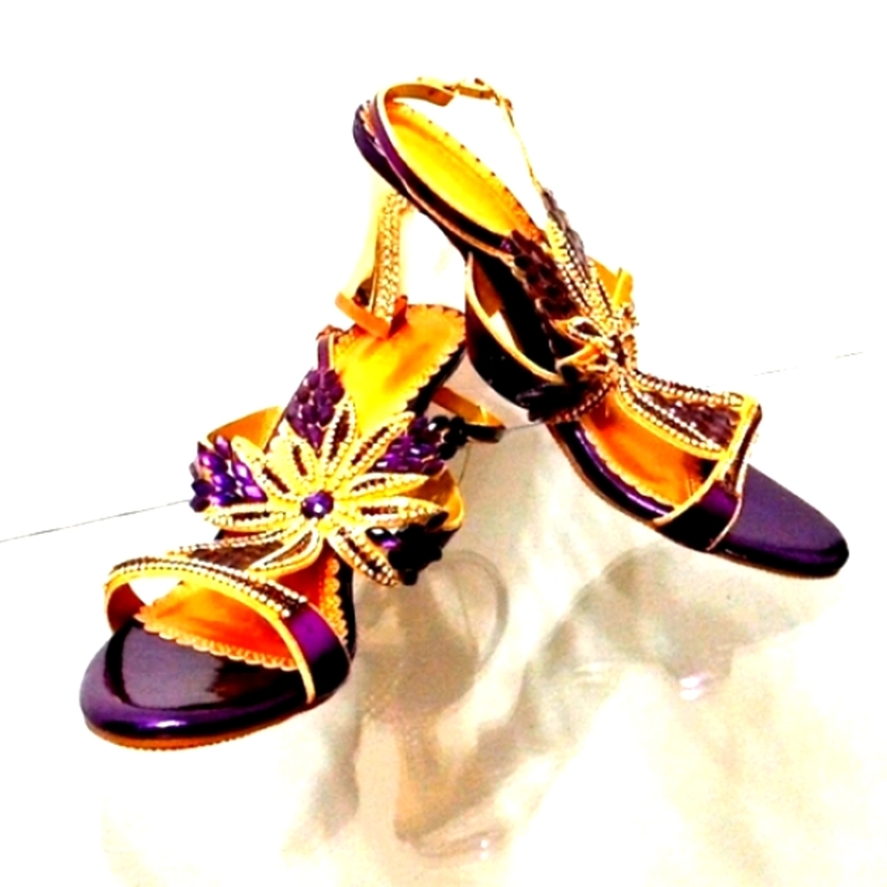 🎁 FREE GIFT IS INCLUDED 🎁 NWT NIB Rhinestone Slingback Heels Women Shoes